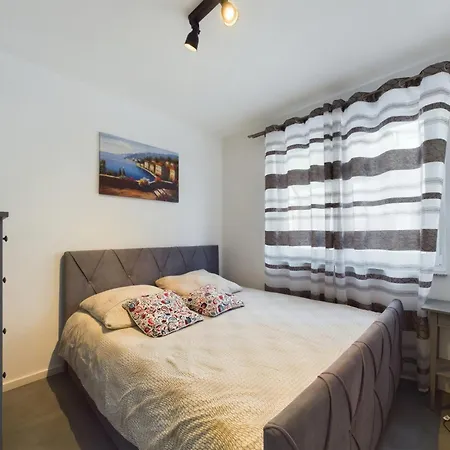 Apartamento By Ken Ramstein-Miesenbach